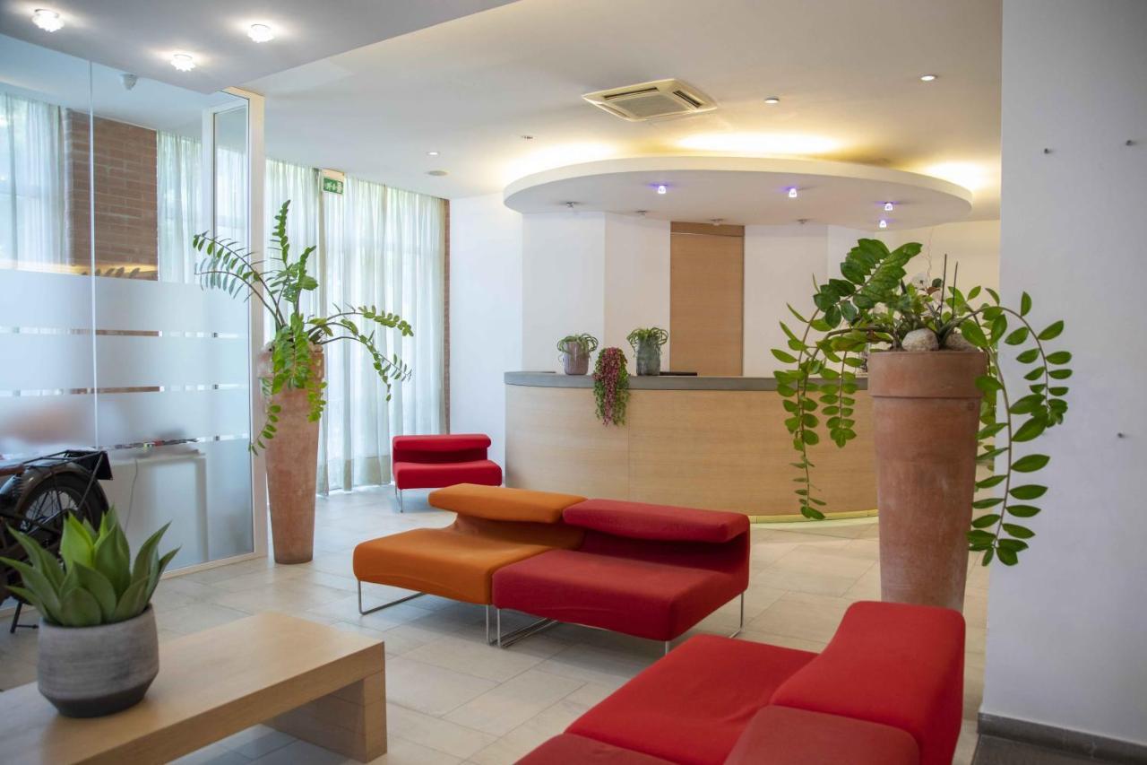 Hotel Remilia Reggio Emilia Exterior photo