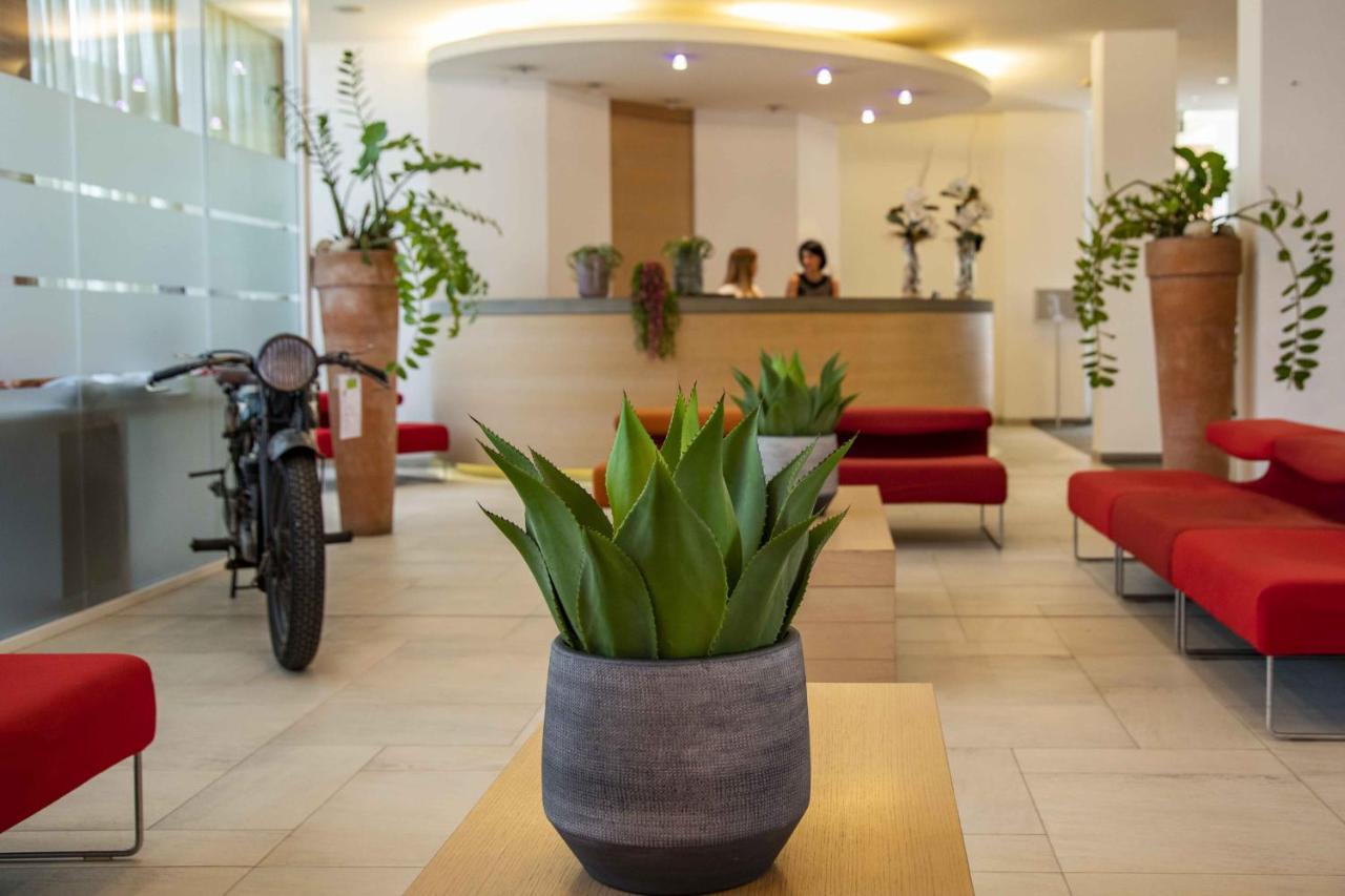Hotel Remilia Reggio Emilia Exterior photo